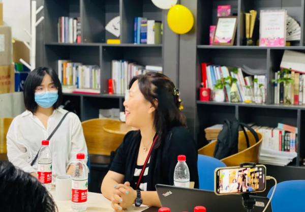 “尘肺农民不该被摒弃”全国政协委员严慧英奔走多年呼吁得知有病人去世曾当场泪崩