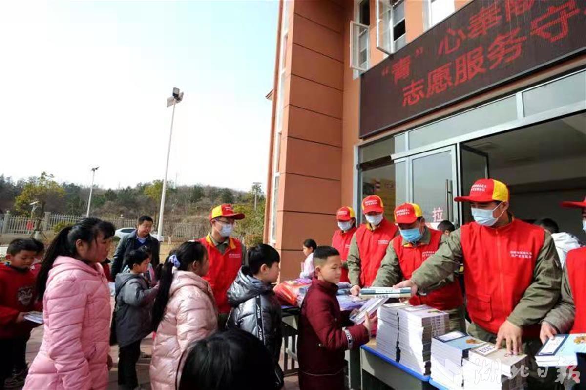 爱心学雷锋志愿服务,供电公司学雷锋志愿服务活动报道