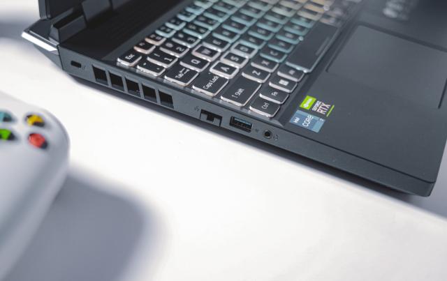 暗影骑士擎可以玩什么3a大作,宏碁暗影骑士擎打3a游戏的表现