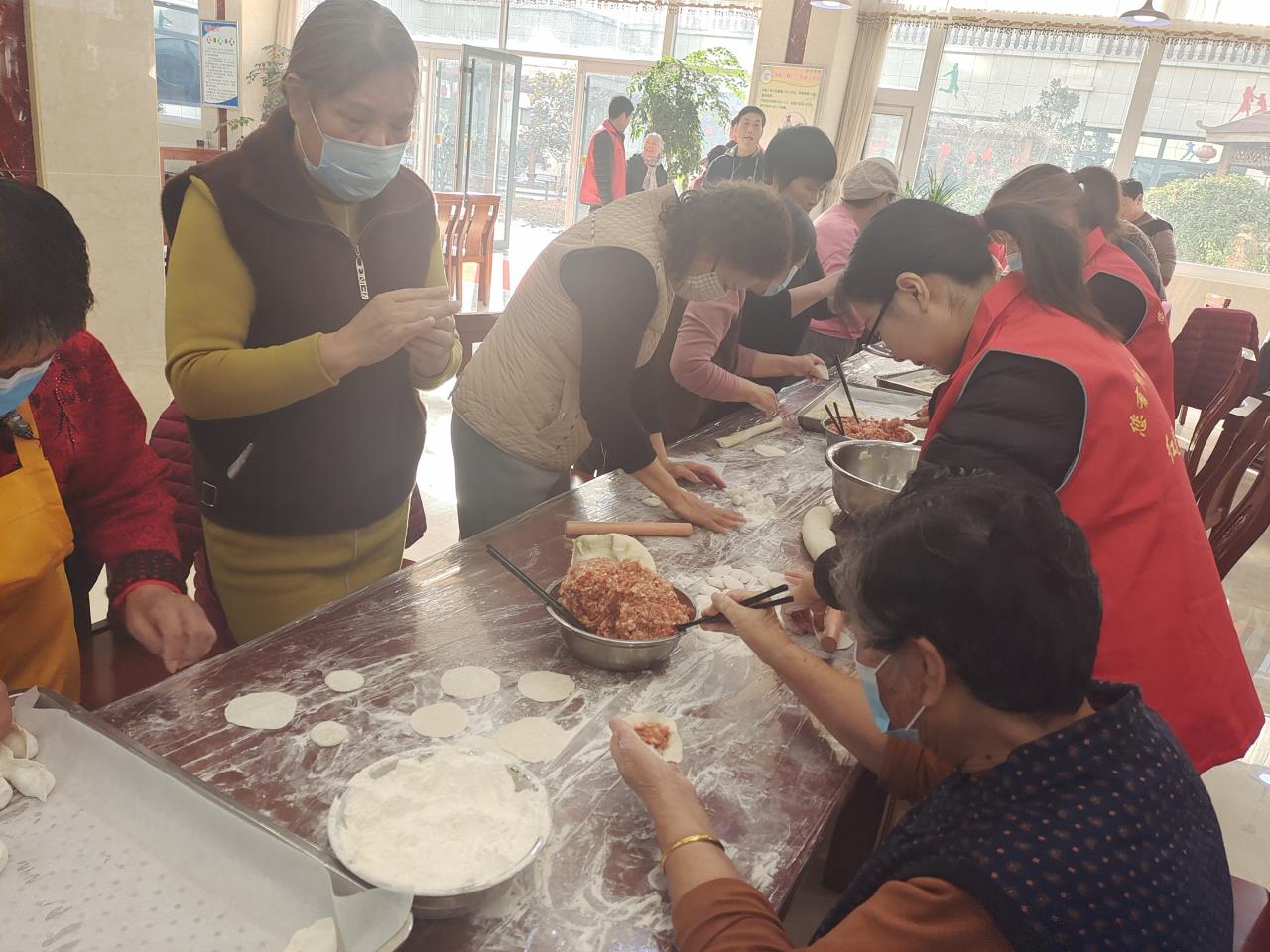 诸城市社区服务中心,落实离退休干部服务管理