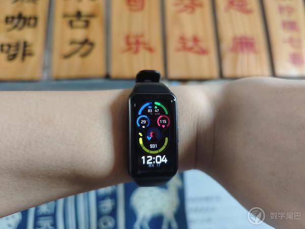 最值得推荐的智能穿戴,爆款好物推荐10元左右的生活用品