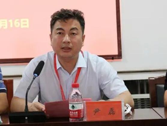 送医下乡暖人心,扶贫义诊送健康进村入户暖民心