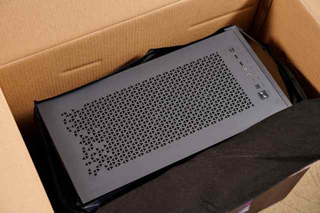 微星战神700机箱,微星700RL机箱