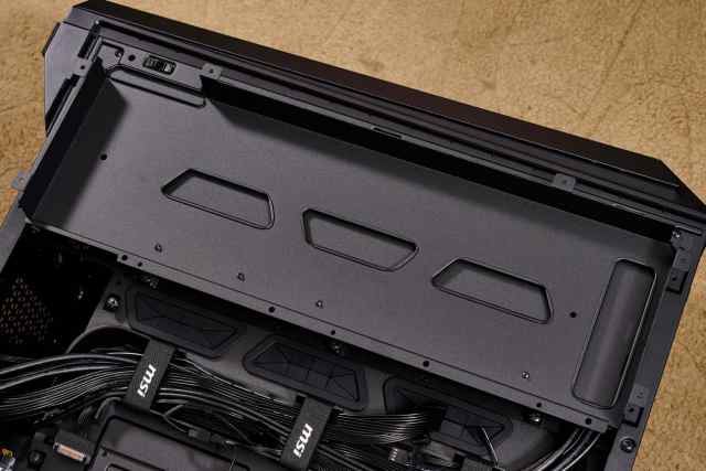 微星战神700机箱,微星700RL机箱