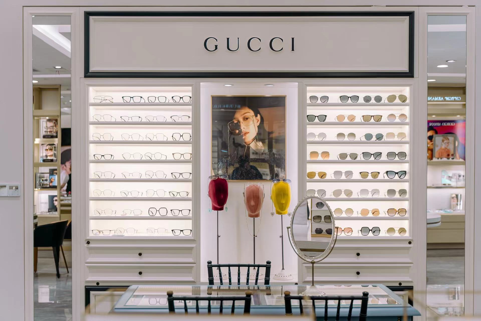 今年流行大牌眼镜 (今年比较流行的大牌眼镜)