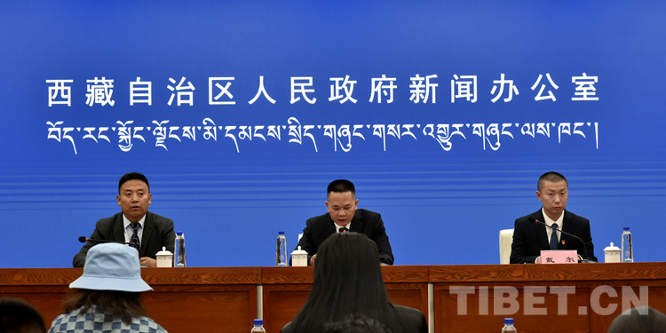 *藏西**已发行第三代社保卡334万张，实现多场景应用