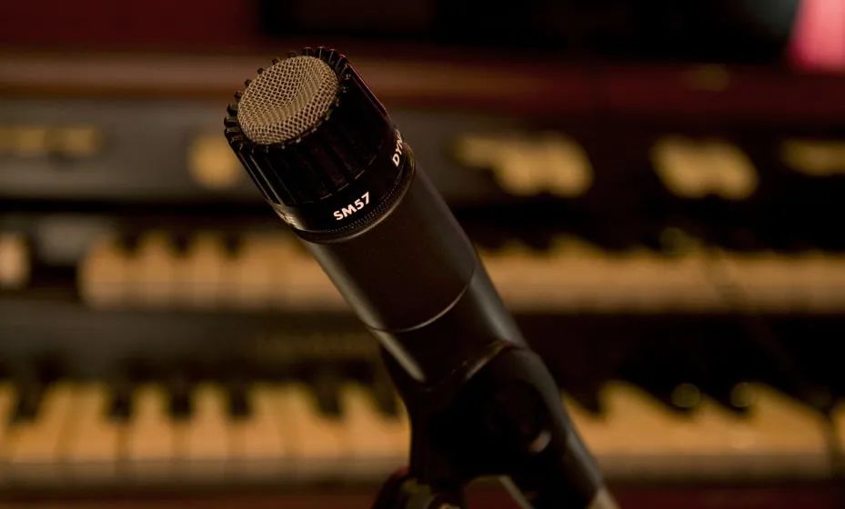 打造家庭录音室设备,开小型录音室要什么设备