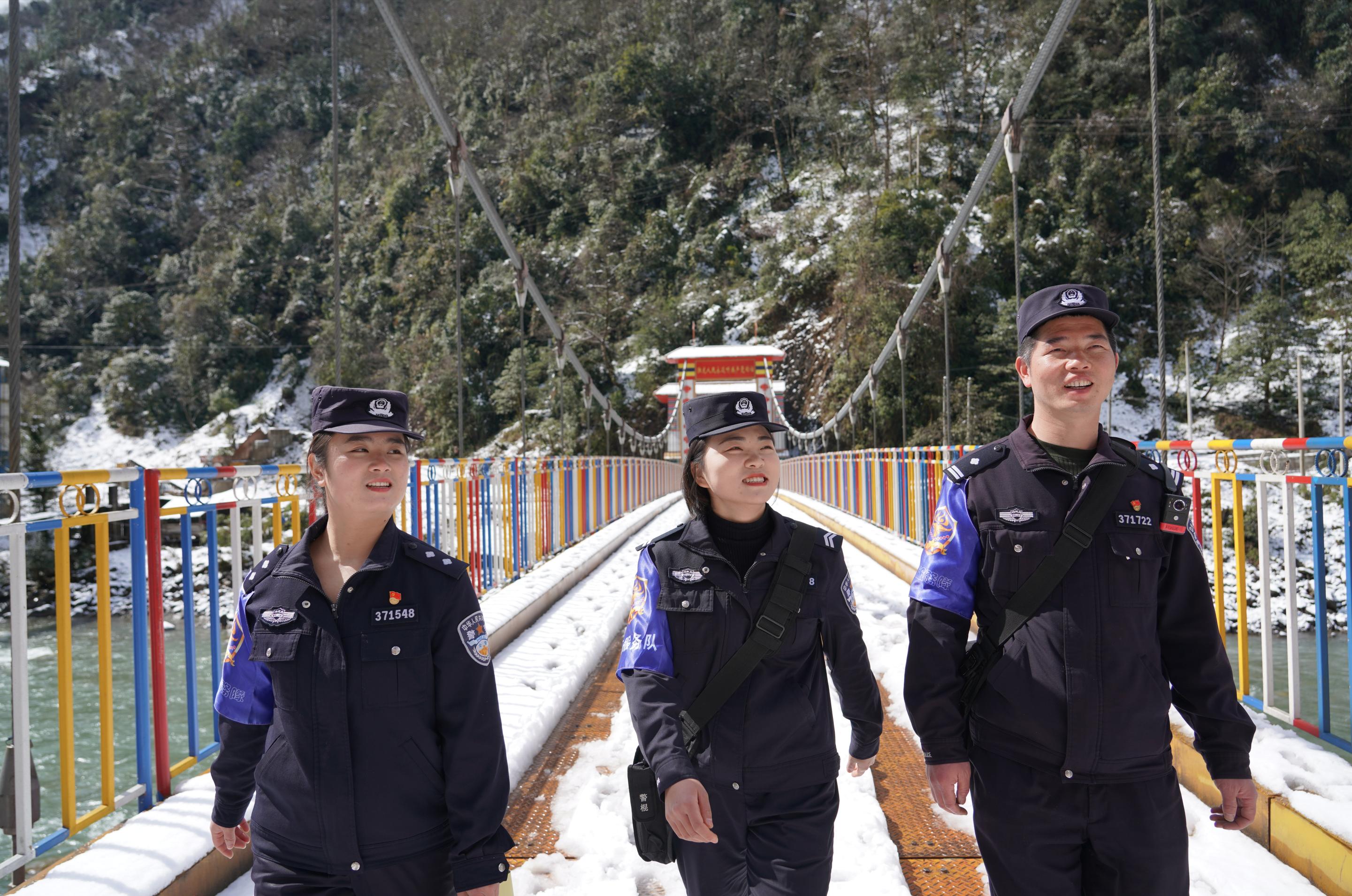 一线派出所民警,一线守边警察