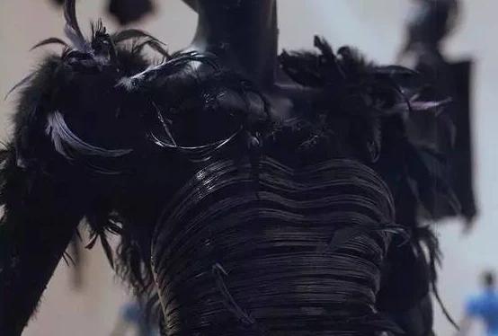 三宅一生最经典的是什么,三宅一生成功秘诀