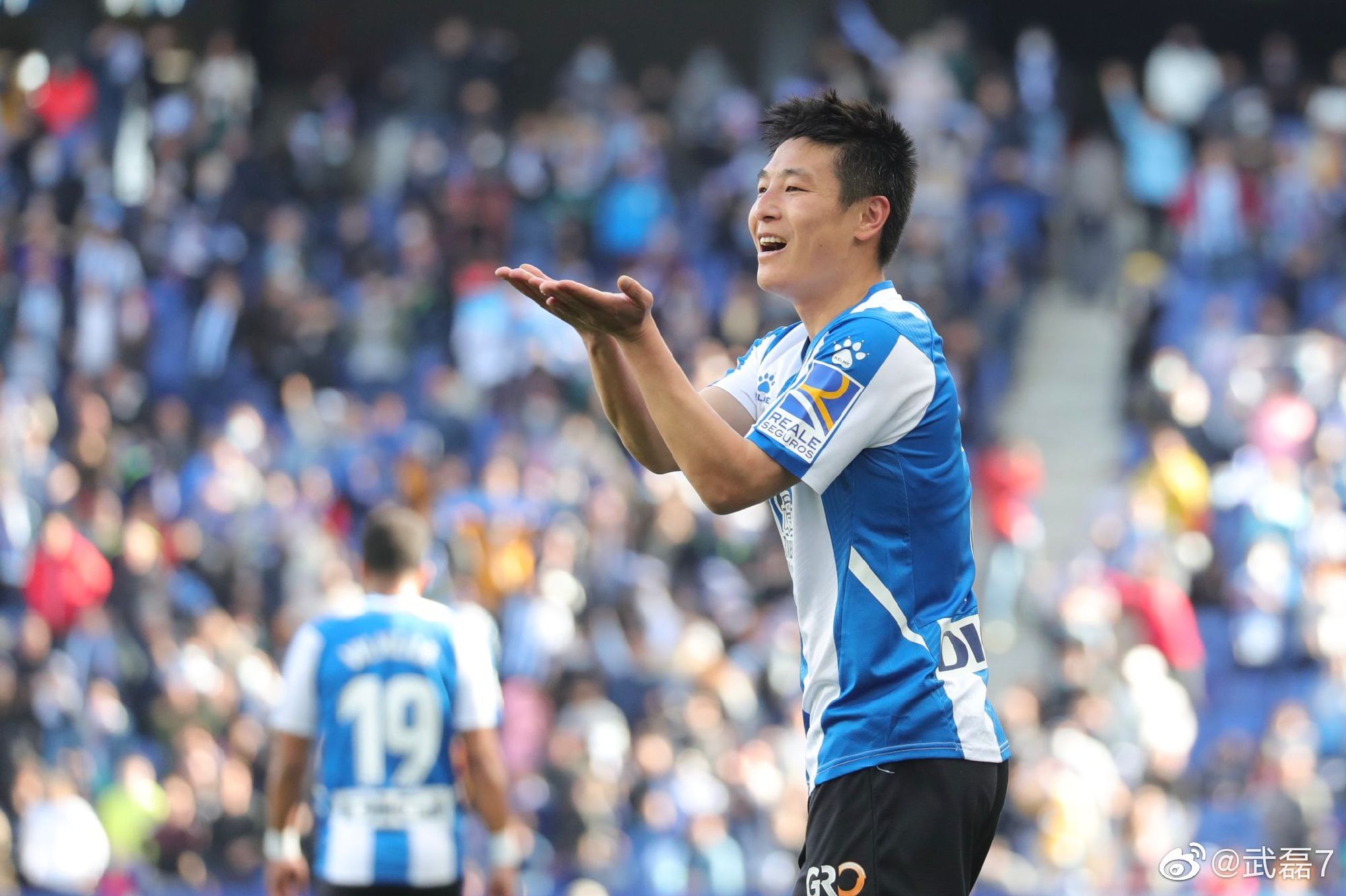 潇洒走一回演唱视频,武动青春武术视频