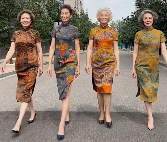 一条短视频圈粉40万，*放播**2亿次？“银发网红”破圈背后...