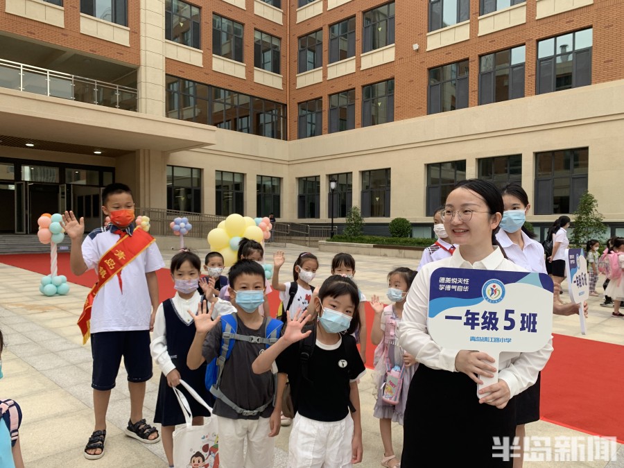 回家啦！镇江路小学焕新归来，处处高大上，科技范儿十足