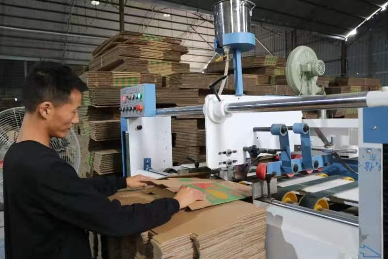 小厂抢抓大机遇，3个月生产100万个包装箱