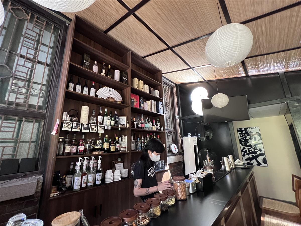 奶茶太甜、咖啡太苦新中式茶饮火爆武汉三镇