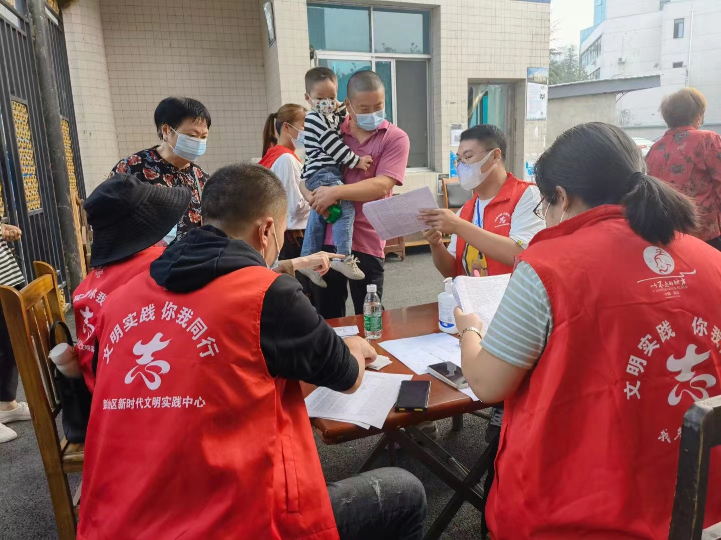 星火成炬上海战疫,星火成炬抗疫00后