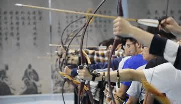 体育运动学校赛艇训练,体育课游泳项目