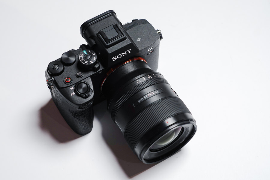 索尼alpha7rv,索尼alpha7v微单体验发布