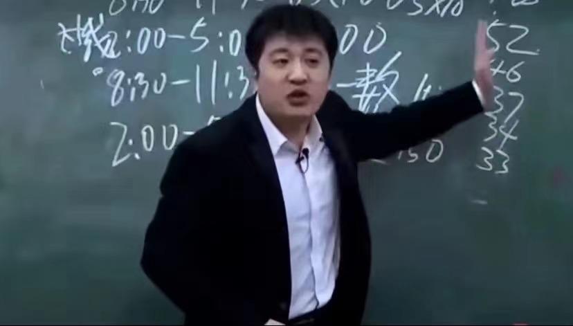 考研中的相声大师张雪峰,张雪峰全网把考研讲成相声第一人