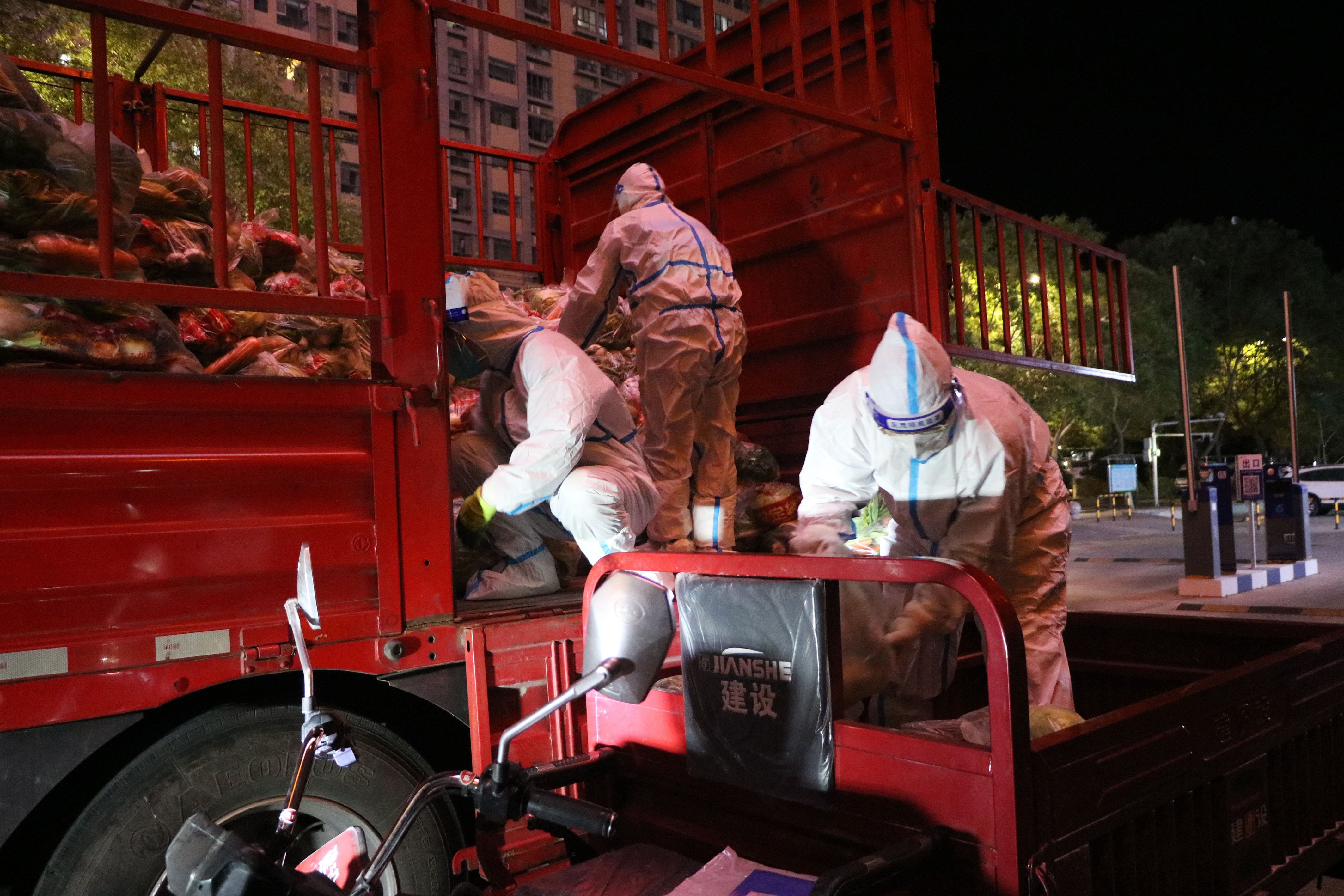 齐心合力抗疫情贴心服务不打烊,上下同心多措并举抗疫情