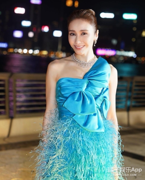 香港女首富甘比晒新照,香港女首富甘比今昔照片对比