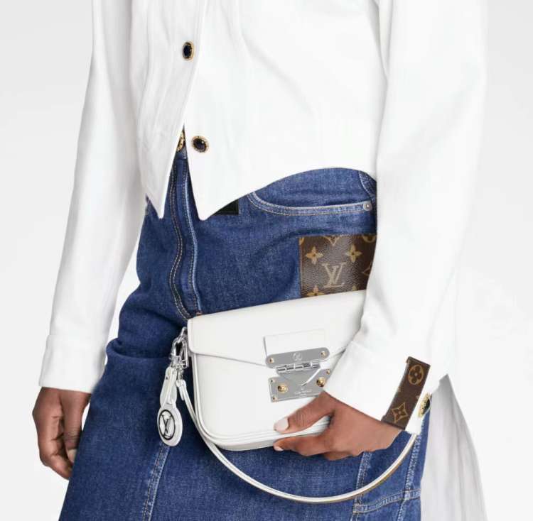 lv职业女包显气场气质,lv最新款女真皮豌豆牛皮链条女包