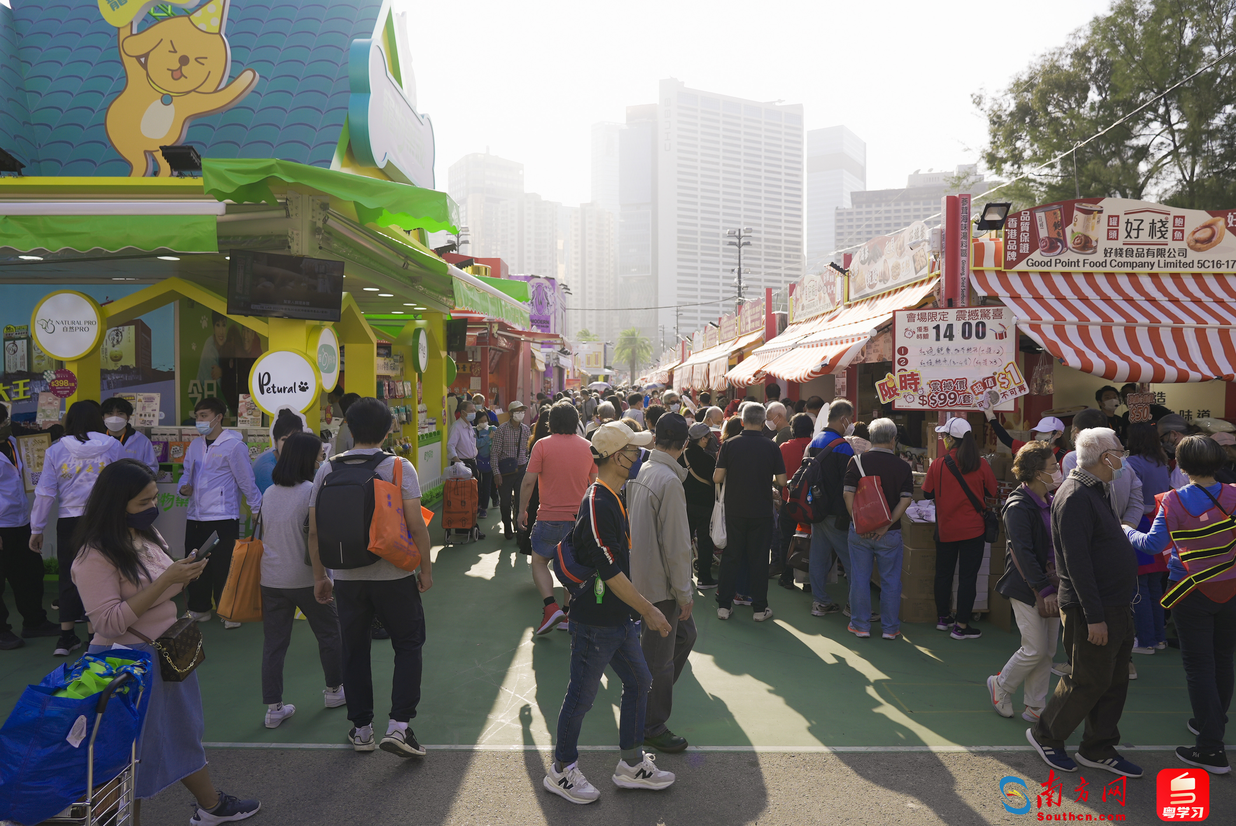 香港工展会今日开锣，李家超亦到场购物花逾两千元