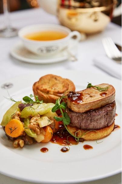 特威茶熠动焕新初启，奢华新姿闪耀中国大陆全新永恒圣诞茗茶奏响节日乐章