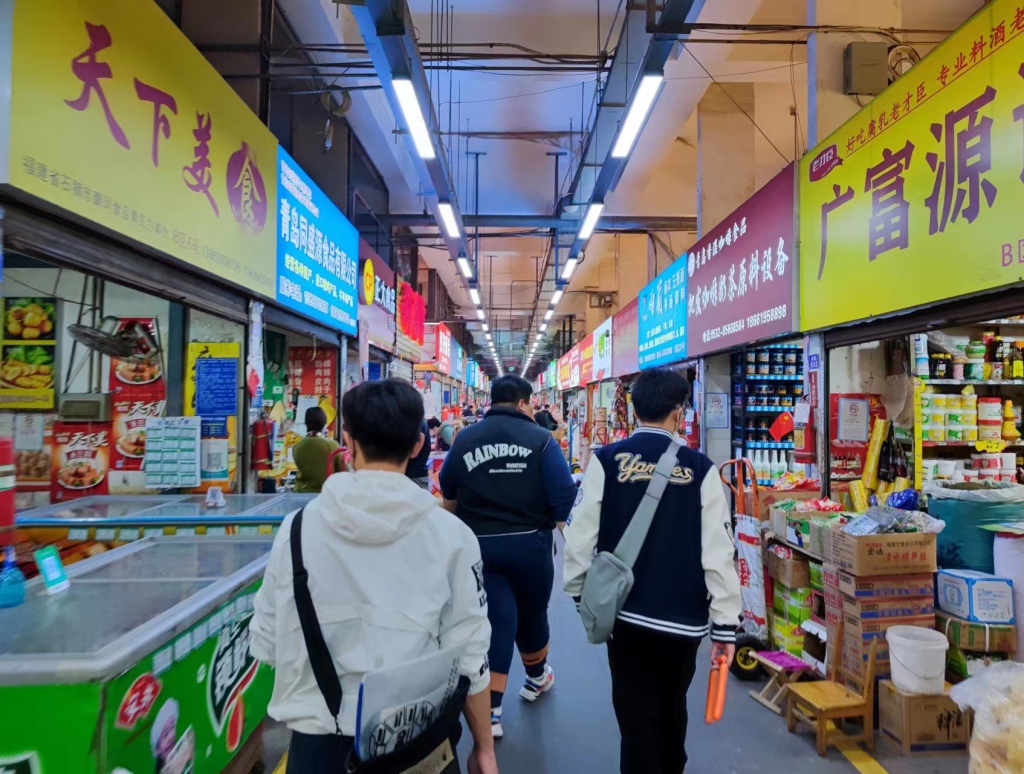 从美食博主到联手开店，吃遍学校食堂被校长点名的95后大学生开启创业之路