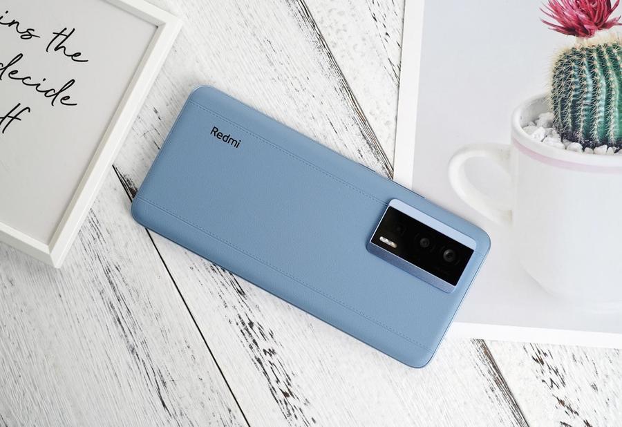 iqoo和小米哪个值得入手,iqoo跟小米哪个更值得入手