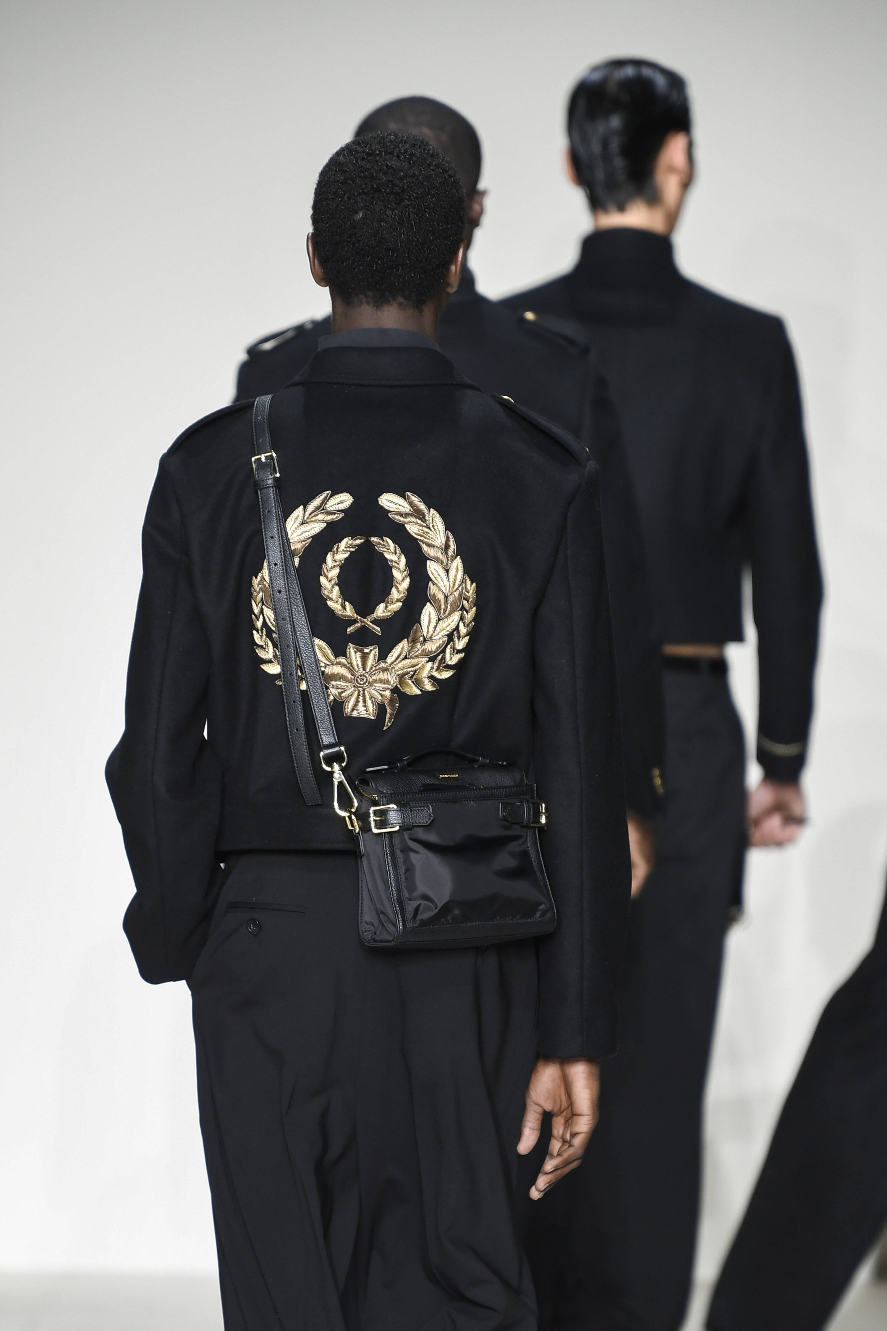 外代二线泰国时装周掠影,米兰男装周菲拉格慕品牌时装秀