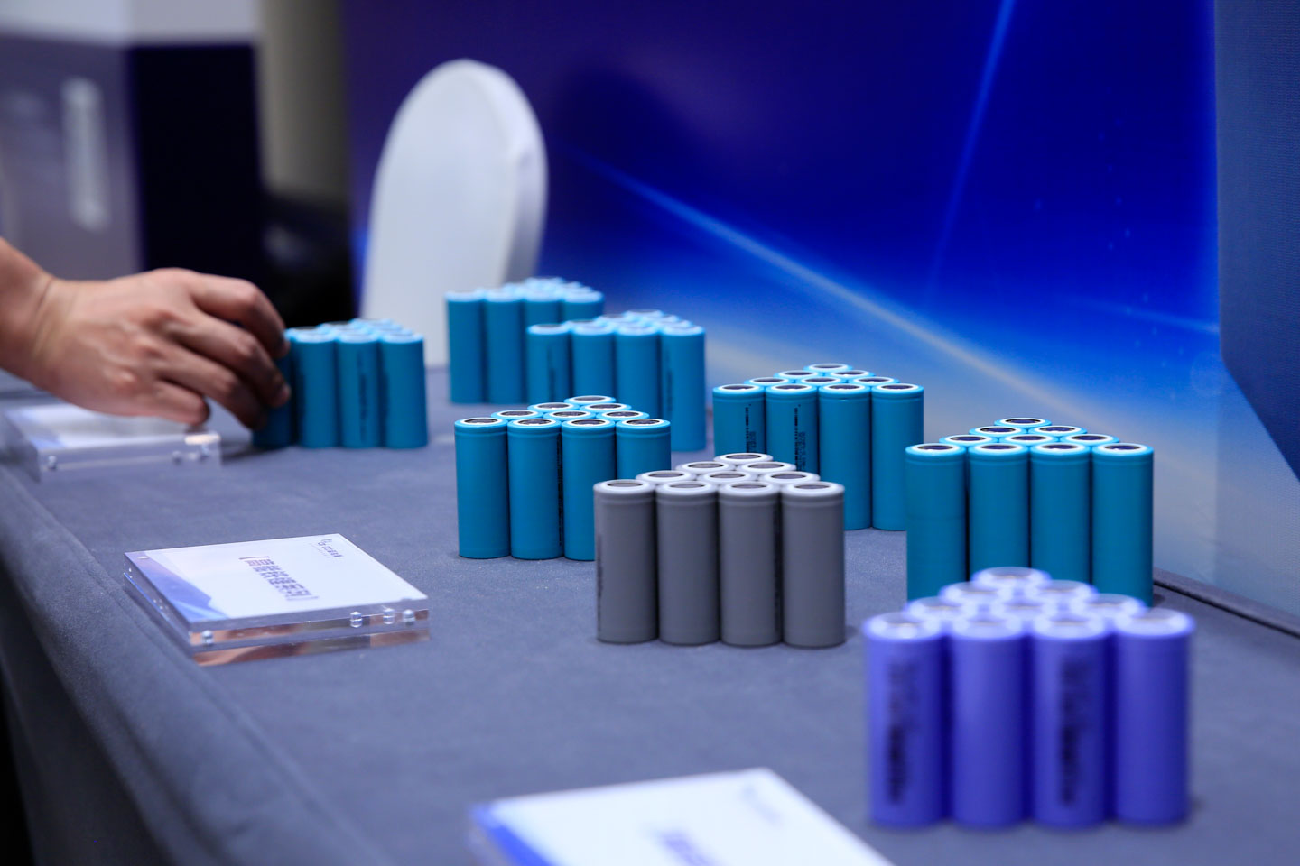 废旧锂电池回收去哪里找货源,废旧锂电池回收最新报价