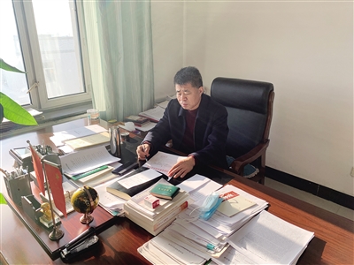 村支书抓党建促乡村振兴典型材料,抓党建促乡村振兴驻村第一书记