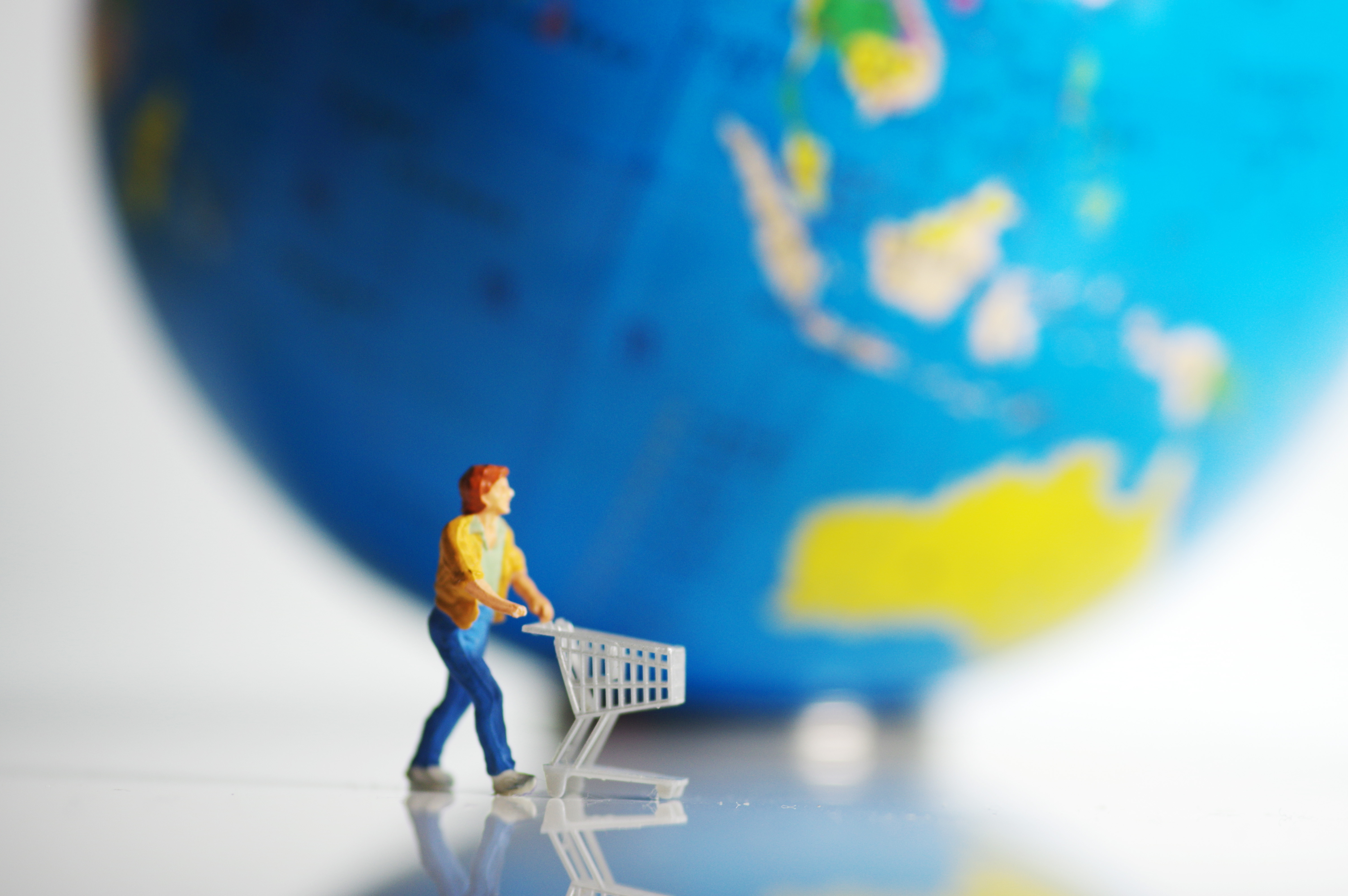 代购“解冻”，打不过跨境电商