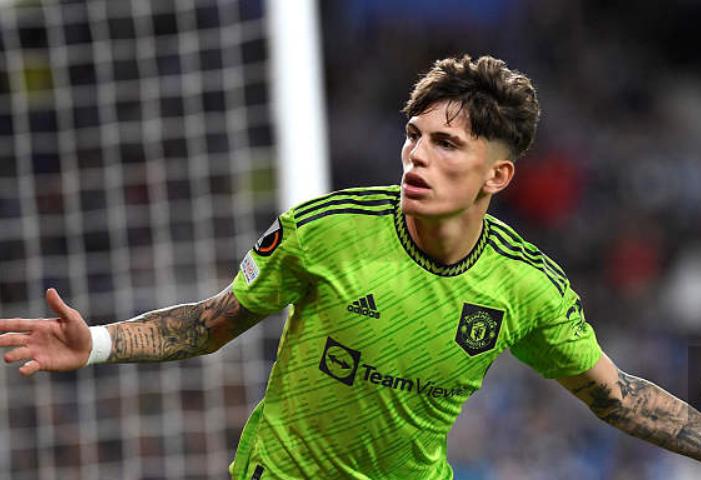 阿根廷u17新星加纳乔曼联表现,曼联阿根廷球员名单