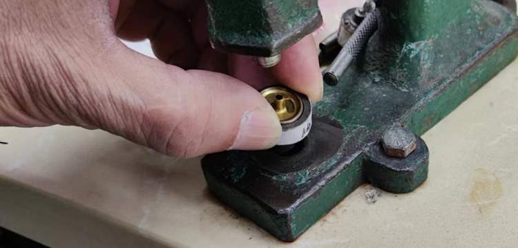 坚守上海人的持家有道，小小钮扣店开了40多年！阿姨妈妈说是“宝库”，主动多付钱希望能一直开下去|魔都宝藏小店⑦