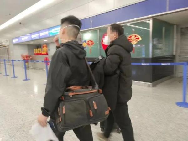 20万被卖到缅甸，每天14个小时做电信诈骗，连自杀的机会都没有！留学生谨慎求职却还是被骗了！