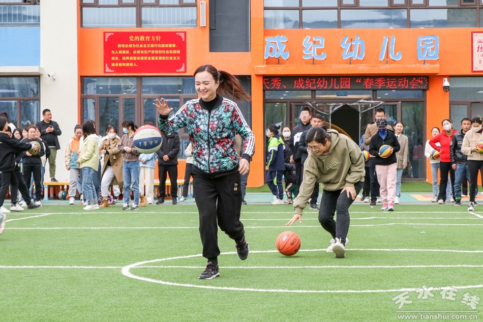 体能竞技展示幼儿园,幼儿园冬季运动会体能展示