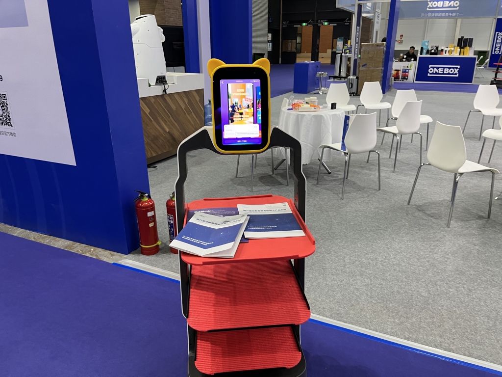 众多“黑科技”亮相，沉浸式体验受追捧！记者探营2023青岛数字文化应用发展大会6大展馆