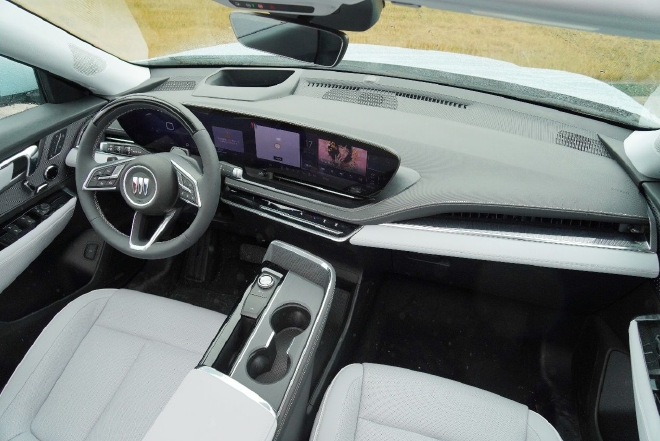 燃油车初次体验新能源车感受,燃油版混动版驾驶体验