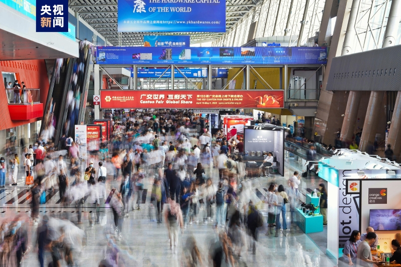 与世界相拥，让世界读懂——走过67载的广交会又现“万商云集”