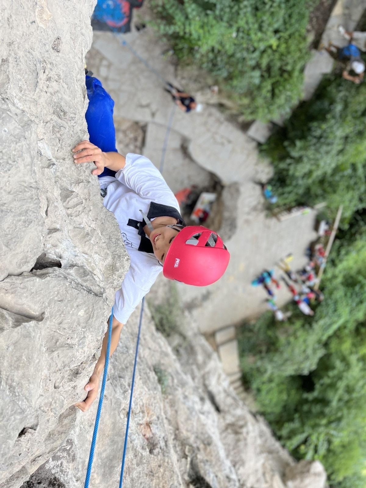 深圳跑酷攀岩,攀岩运动深圳