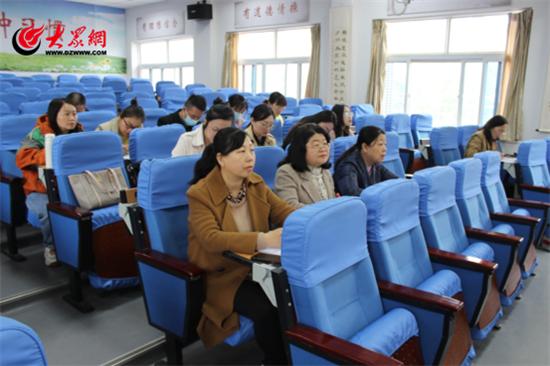 临朐县南苑小学教育考察团到潍坊市实验小学考察交流