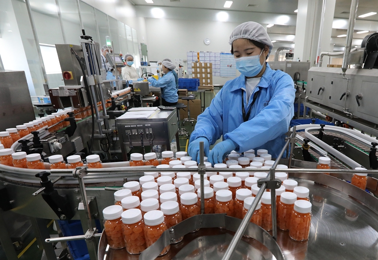 龙头起舞龙跃新春,祝融步青云龙头起舞