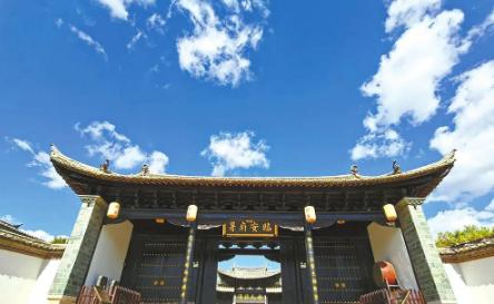 云南建水古城之旅,昆明古滇风云