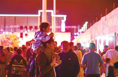 吃住行游娱一体,吃住行游购娱需求加速释放