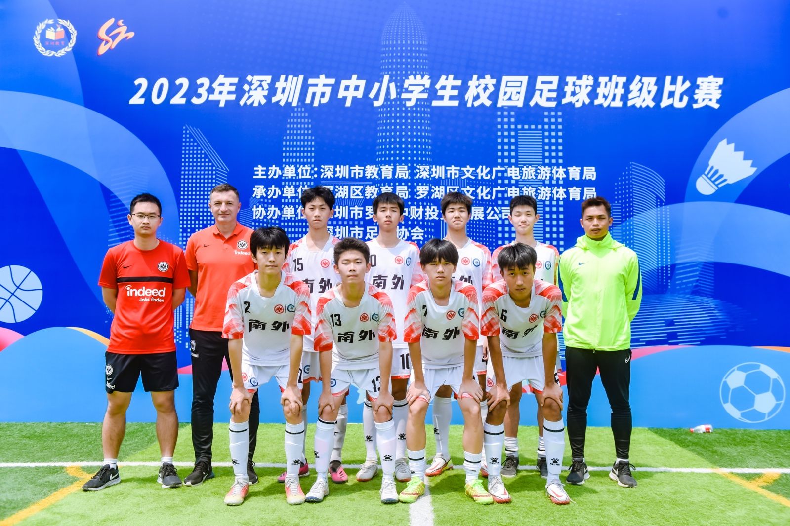 大梅沙老外救人,大梅沙救落水者