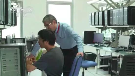 14秒！中国人自己的CPU+操作系统，实现一次飞跃