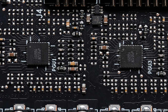 rtx3080ti相当于什么档次,rtx3080ti公版和非公版哪个好