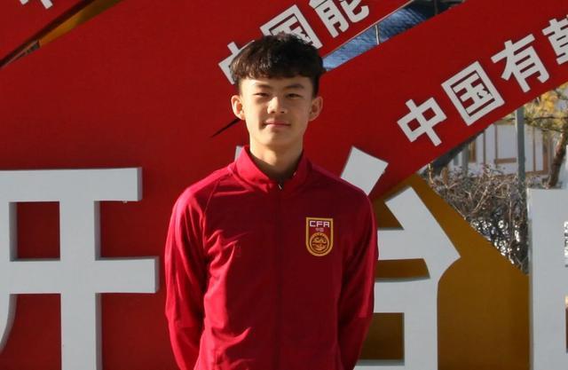 飘逸男孩李世斌：“能和伊沃搭档受益匪浅”