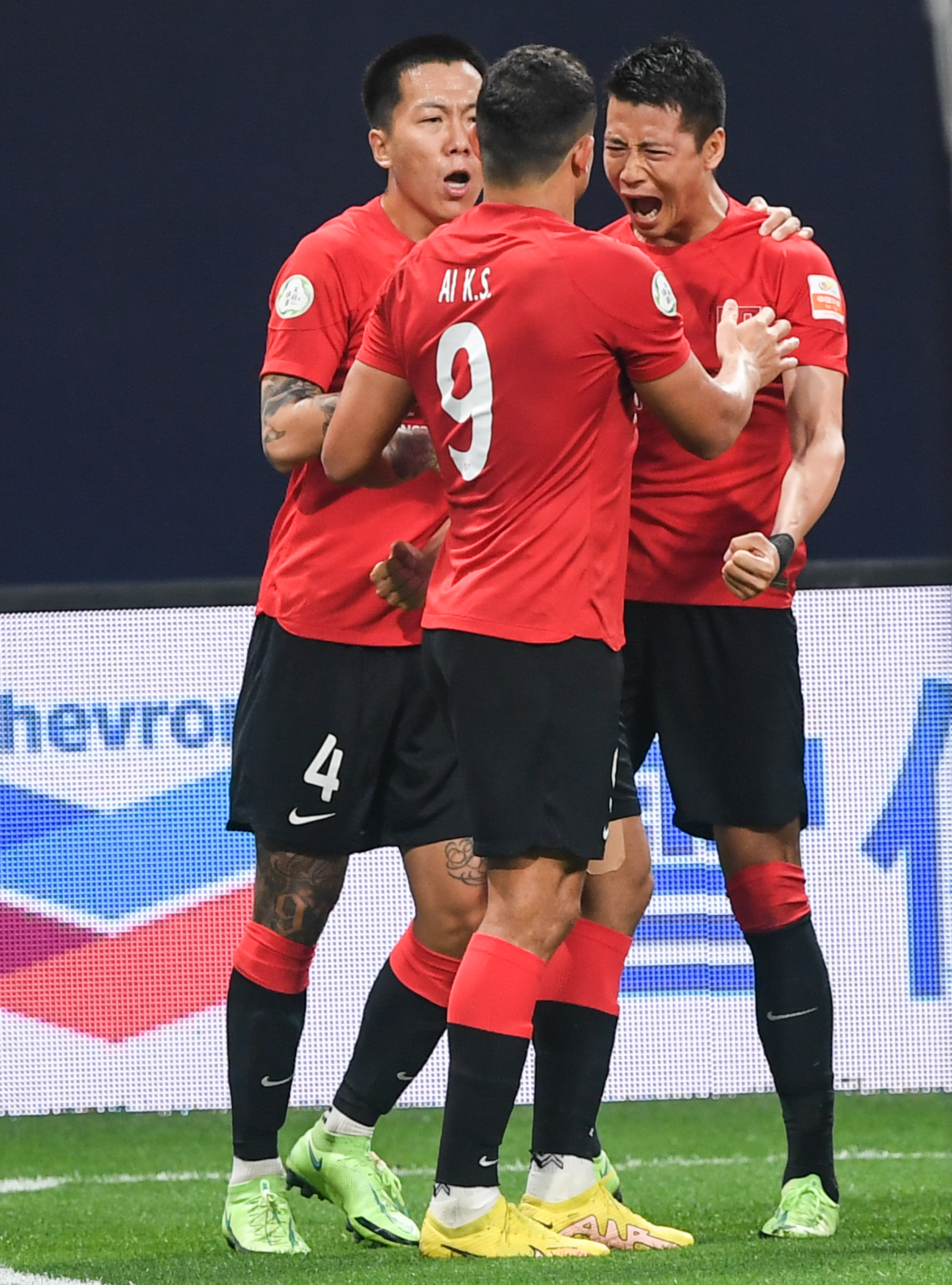 中超成都蓉城胜长春亚泰,中超上海申花0-2成都蓉城视频